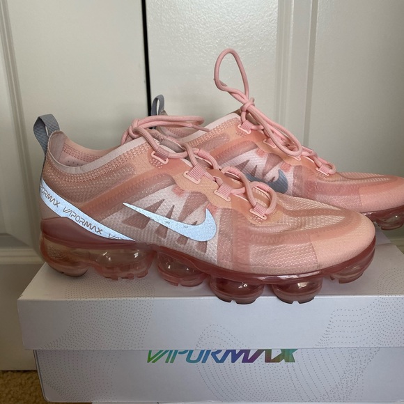 nike air vapormax echo pink